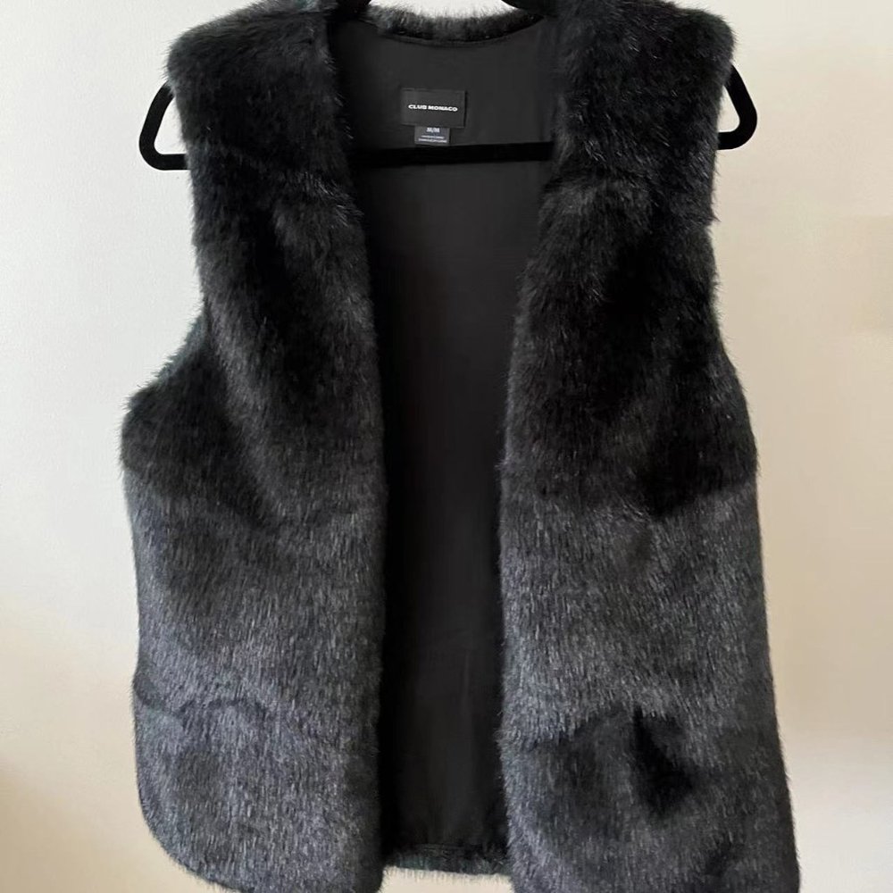 CLUB MONACO FAUX FUR VEST TEAL GREEN